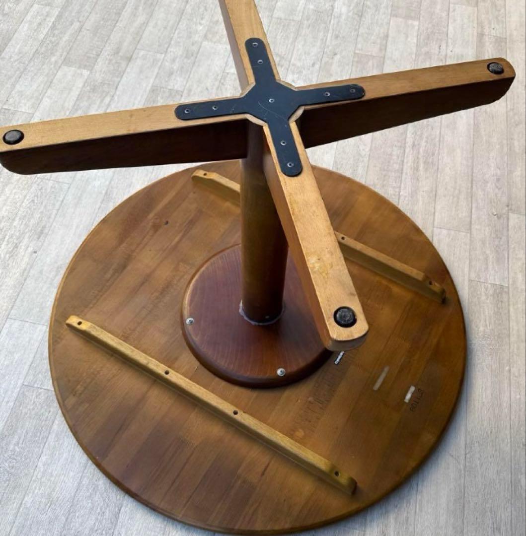 専用出品　希少カリモク　木製 円形ダイニングテーブル　オシャレなラウンドテーブル